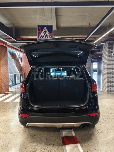 Hyundai Santa Fe-14