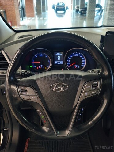 Hyundai Santa Fe-21