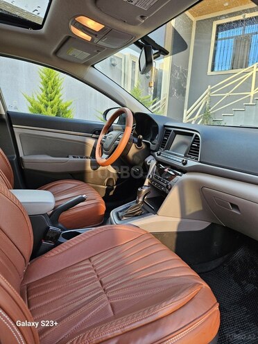 Hyundai Elantra 2017, 105,000 km - 2.0 l - Bakı