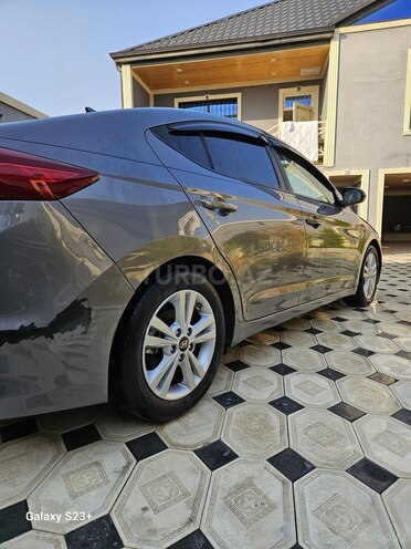 Hyundai Elantra 2017, 105,000 km - 2.0 l - Bakı