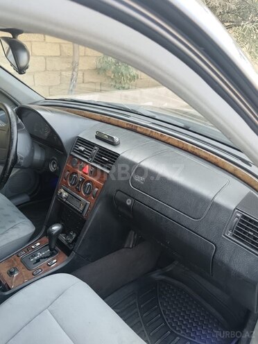 Mercedes C 200 1995, 380,000 km - 2.0 л - Bakı