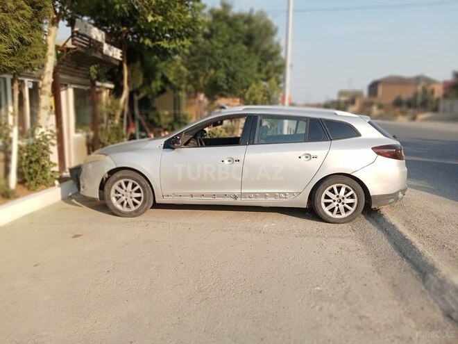 Renault Megane 2009, 300,000 km - 1.5 l - Bakı