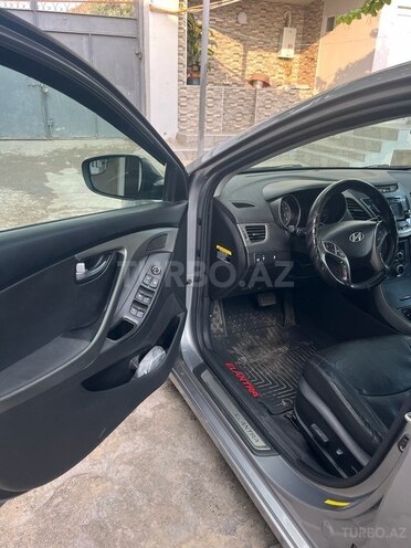 Hyundai Elantra 2014, 134,380 km - 1.8 l - Şirvan