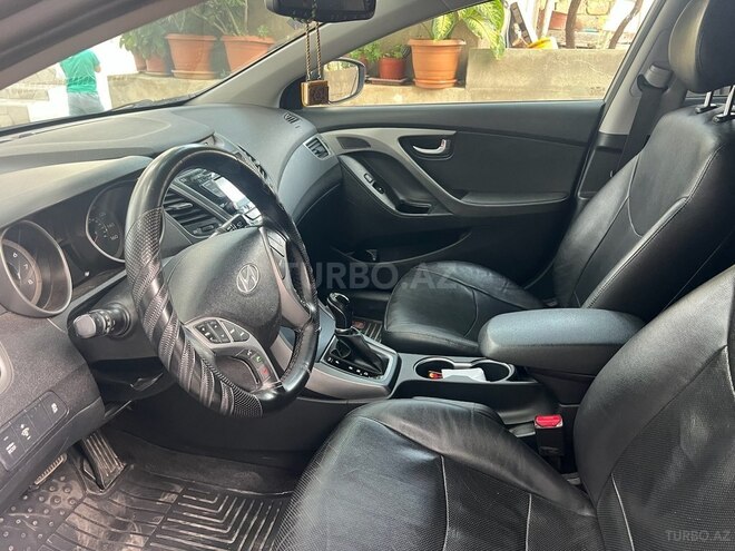 Hyundai Elantra 2014, 134,380 km - 1.8 l - Şirvan