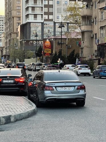 Mercedes E 350 2010, 196,000 km - 3.5 l - Bakı