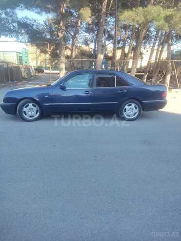 Mercedes E 320 1997, 296,000 km - 3.2 l - Bakı