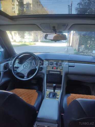 Mercedes E 320 1997, 296,000 km - 3.2 l - Bakı
