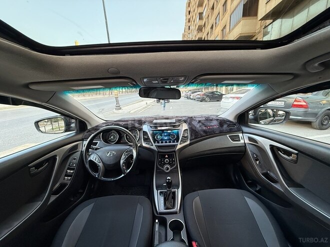Hyundai Elantra 2015, 128,000 km - 1.8 l - Bakı