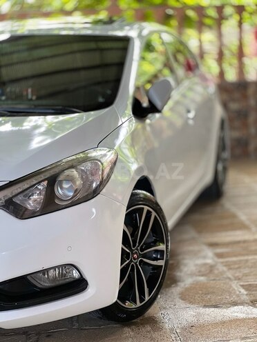 Kia Cerato 2012, 177,777 km - 1.6 l - Salyan