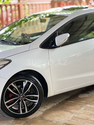 Kia Cerato 2012, 177,777 km - 1.6 l - Salyan