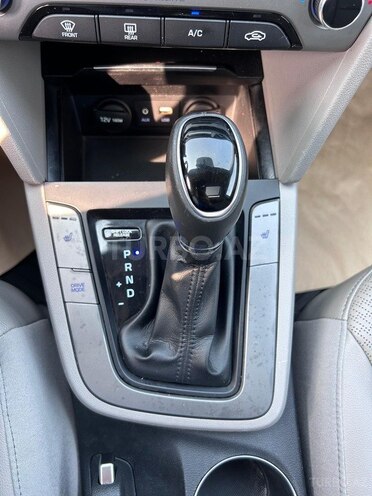Hyundai Elantra 2016, 103,000 km - 2.0 л - Bakı