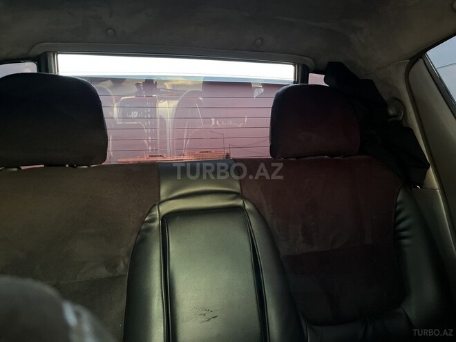 Mitsubishi L200-12
