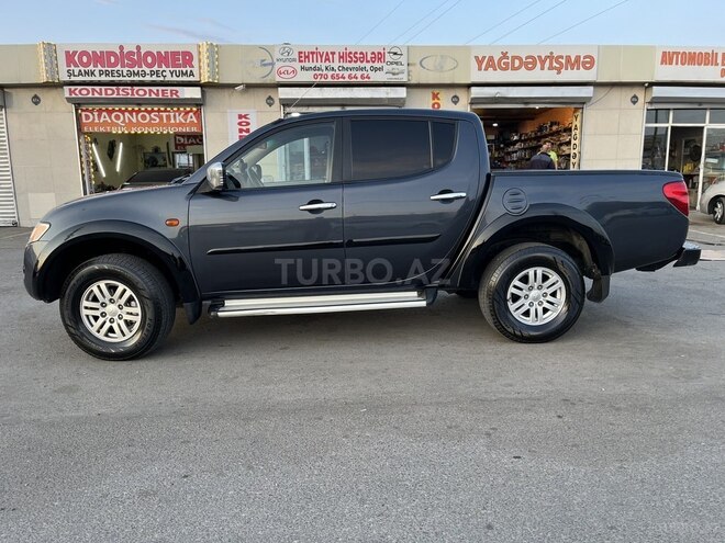 Mitsubishi L200-3