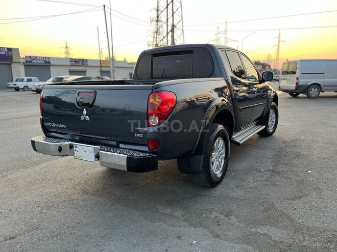 Mitsubishi L200-6