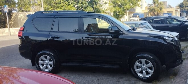 Toyota Land Cruiser Prado-3