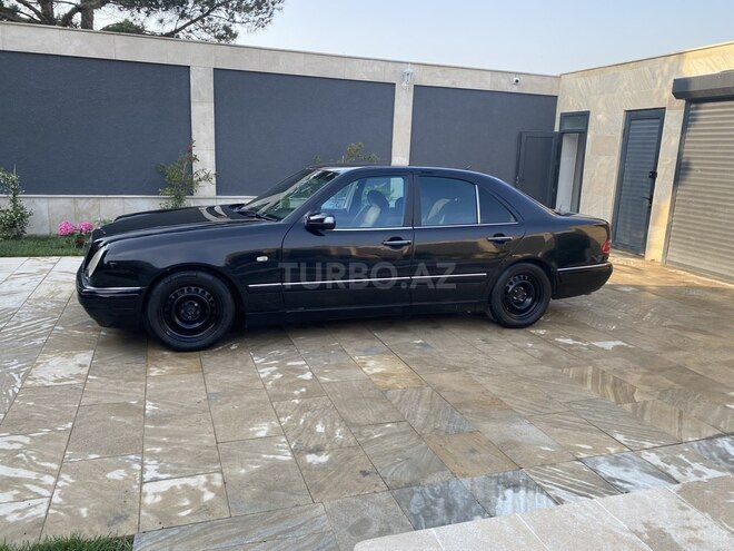 Mercedes E 320 1995, 366,576 km - 3.2 l - Bakı