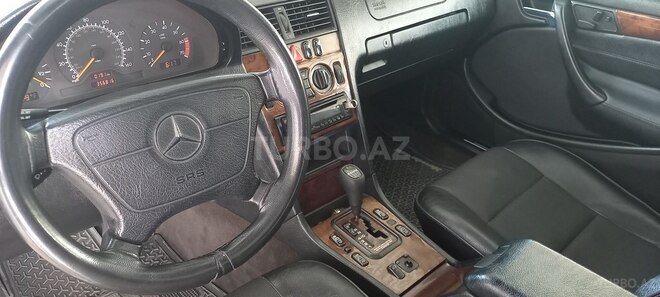 Mercedes C 230 1999, 369,800 km - 2.3 л - Quba