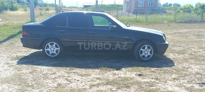 Mercedes C 230 1999, 369,800 km - 2.3 л - Quba