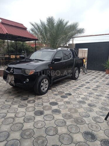 Mitsubishi L200 2008, 310,000 km - 2.5 l - Bakı