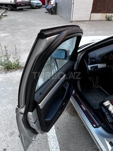 BMW 320 2003, 290,000 km - 2.2 l - Sumqayıt