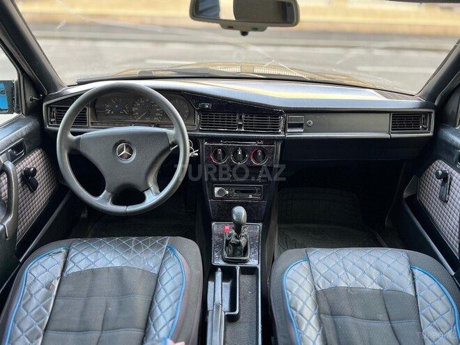 Mercedes 190 1992, 210,000 km - 1.8 l - Bakı