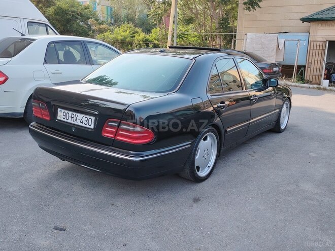 Mercedes E 430 2001, 247,000 km - 4.3 l - Bakı