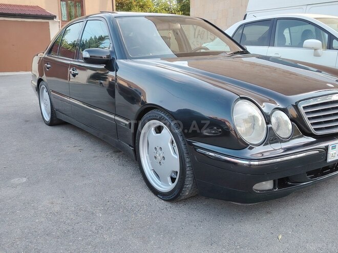 Mercedes E 430 2001, 247,000 km - 4.3 l - Bakı