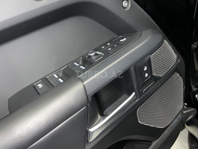 Land Rover Defender 2022, 72,000 km - 3.0 l - Bakı