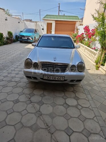 Mercedes E 220 d 1997, 220,000 km - 2.2 l - Sumqayıt
