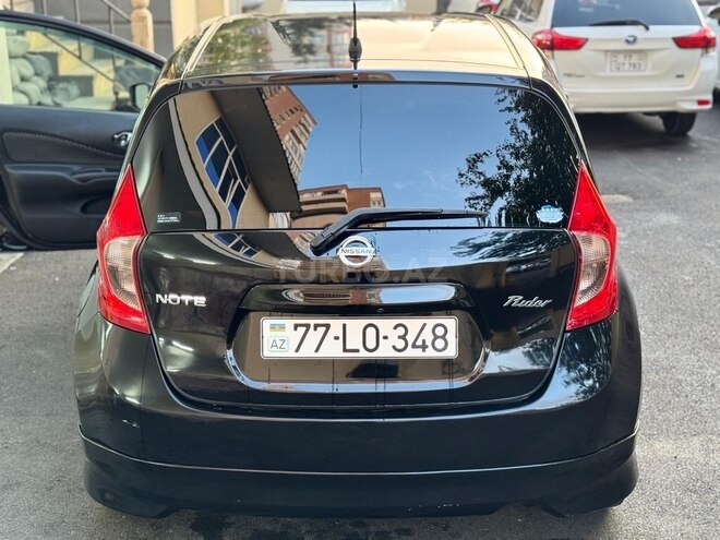 Nissan Note-7