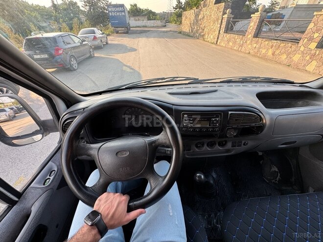 Ford Transit 1999, 525,000 km - 2.5 л - Quba