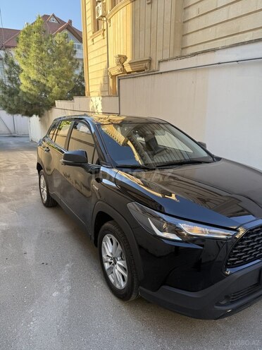 Toyota Corolla Cross 2024, 11,000 km - 2.0 л - Bakı