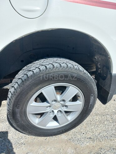 Mitsubishi L200 2006, 283,000 km - 2.5 l - Bakı