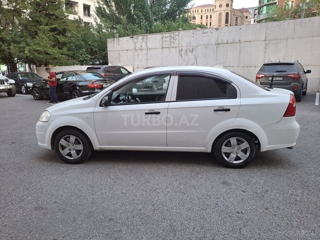 Chevrolet Aveo-2