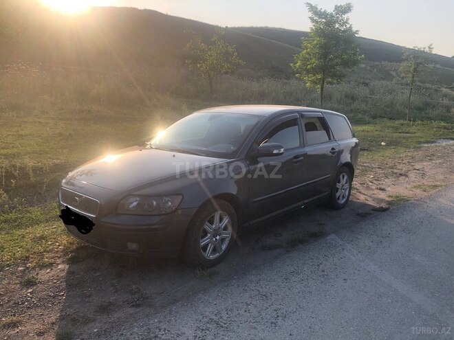 Volvo  2006, 250,000 km - 1.6 l - Qusar