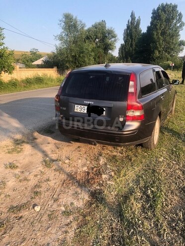 Volvo  2006, 250,000 km - 1.6 l - Qusar