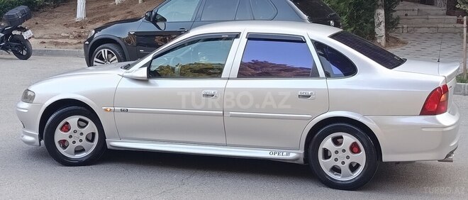 Opel Vectra 1998, 312,000 km - 2.0 l - Sumqayıt