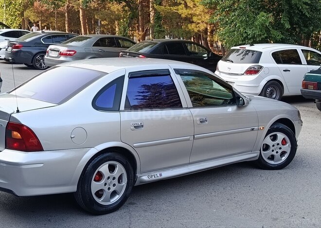 Opel Vectra 1998, 312,000 km - 2.0 l - Sumqayıt