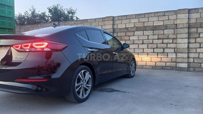 Hyundai Elantra 2017, 146,700 km - 2.0 l - Quba