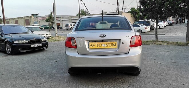 Kia Pride-8