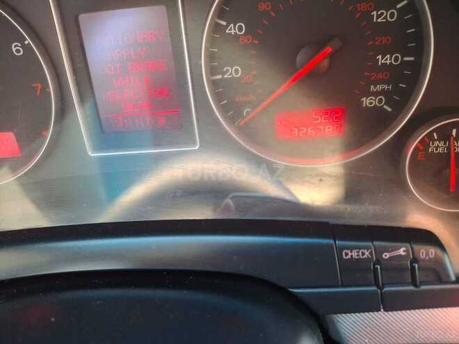 Audi A4 2004, 326,781 km - 1.8 l - Bakı
