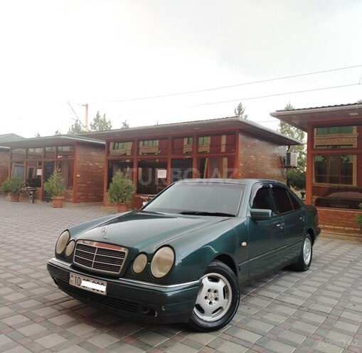Mercedes E 240 1998, 318,316 km - 2.4 l - Şirvan