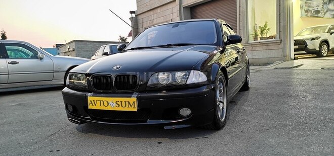 BMW 325-8