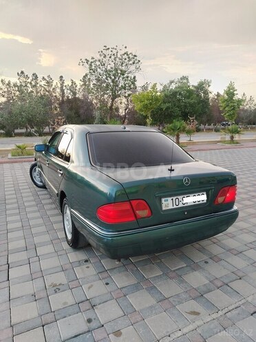 Mercedes E 240 1998, 318,316 km - 2.4 l - Şirvan