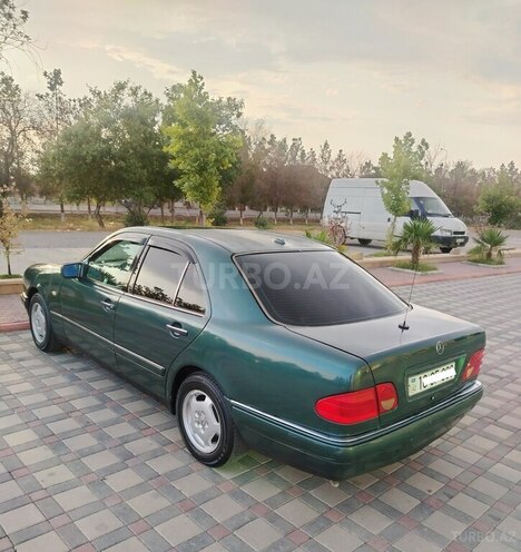Mercedes E 240 1998, 318,316 km - 2.4 l - Şirvan