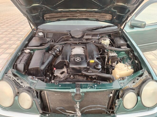 Mercedes E 240 1998, 318,316 km - 2.4 l - Şirvan