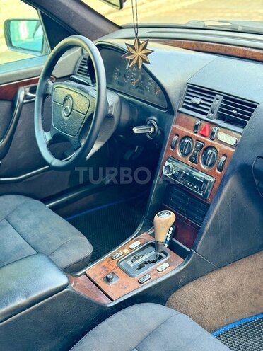 Mercedes C 220 1995, 382,001 km - 2.2 l - Bakı