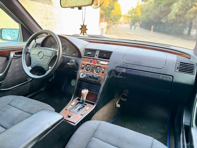 Mercedes C 220 1995, 382,001 km - 2.2 l - Bakı