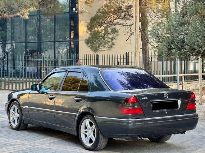 Mercedes C 220 1995, 382,001 km - 2.2 l - Bakı