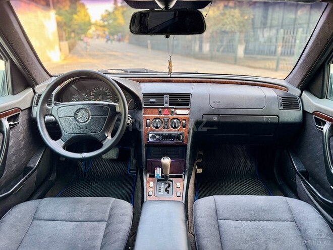 Mercedes C 220 1995, 382,001 km - 2.2 l - Bakı